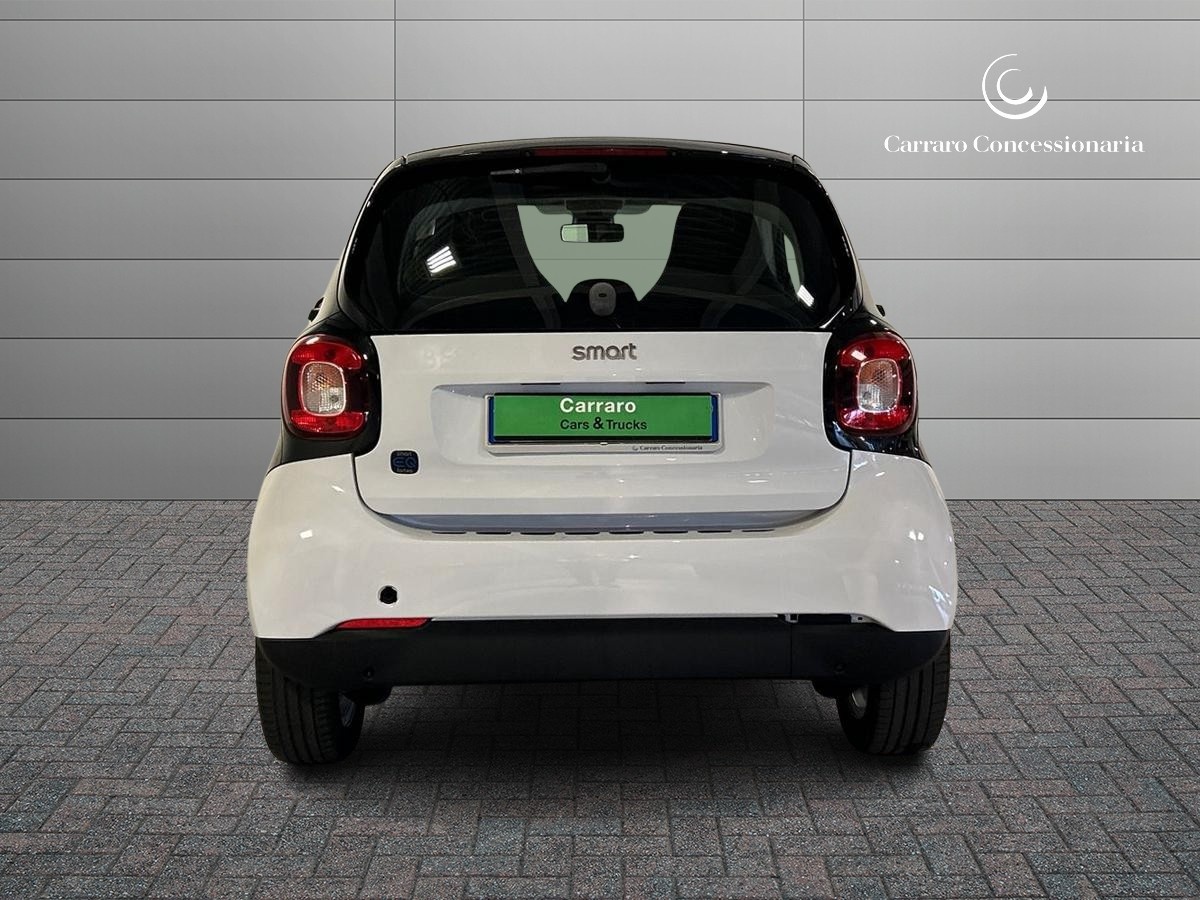 smart fortwo fortwo 4,6kW EQ Pure - 4