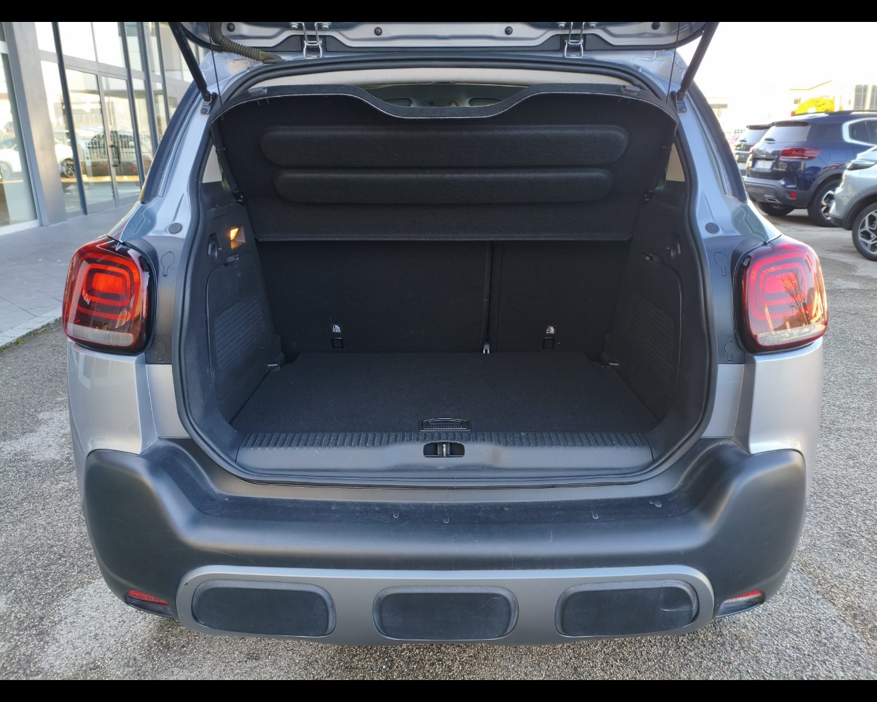 Foto CITROEN C3 Aircross 1.2 puretech Shine s&s 130cv eat6