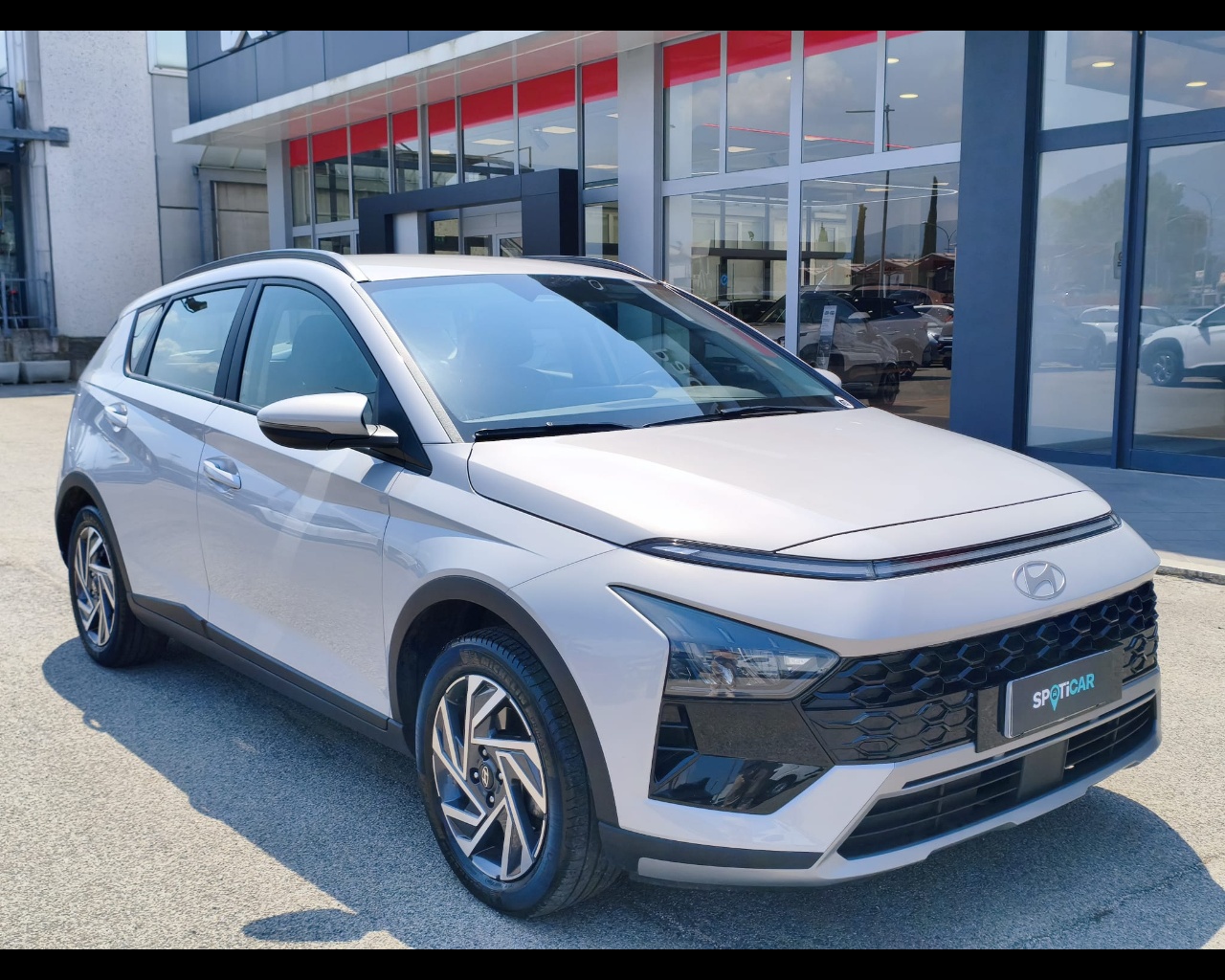 Foto HYUNDAI Bayon 1.2 Gpl Xline 78cv mt