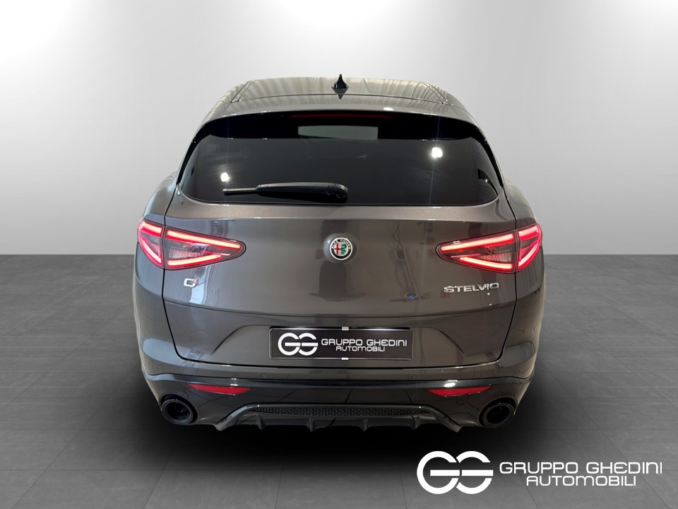 ALFA ROMEO Stelvio 2.2 t Veloce Q4 210cv auto Diesel usato - 4