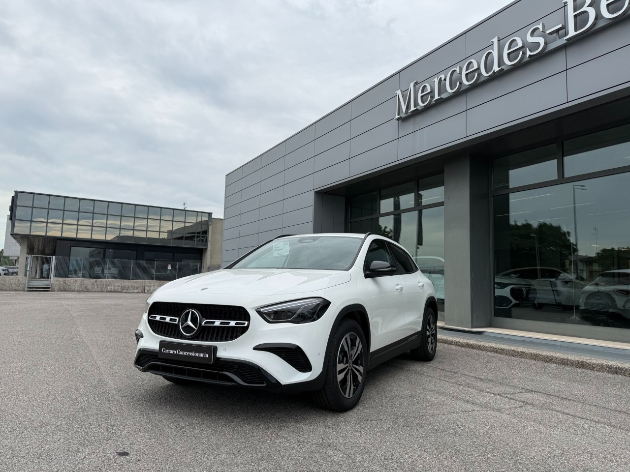 Mercedes GLA GLA 200 d Automatic Progressive Extra - 3