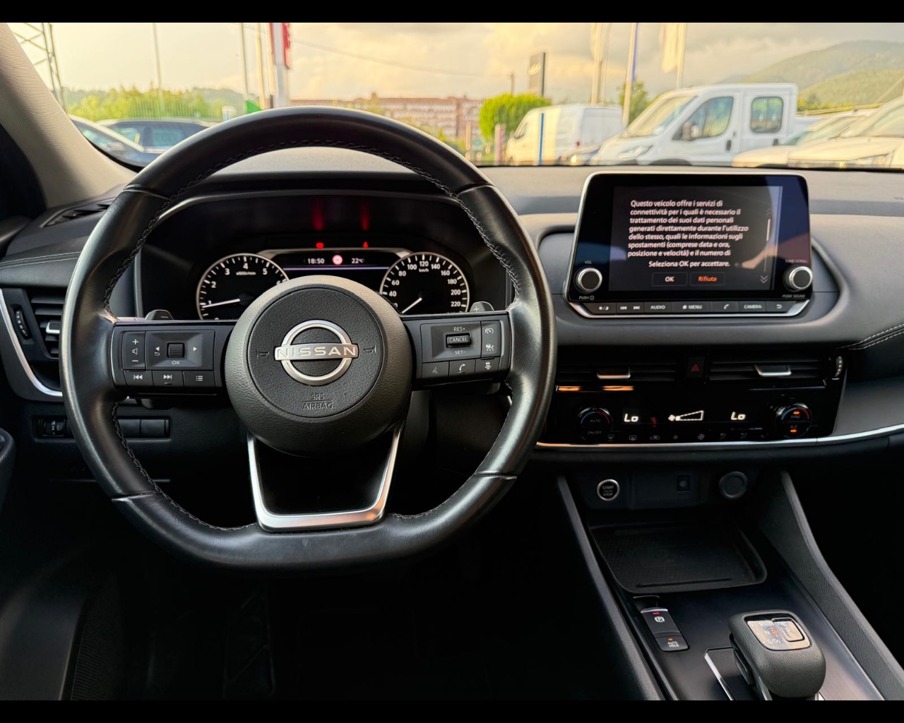 Foto NISSAN Qashqai 1.3 mhev Business 2wd 158cv xtronic