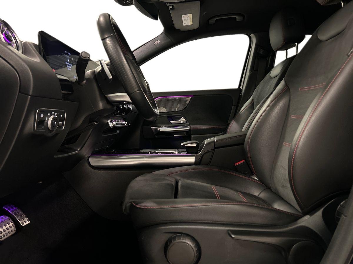 Mercedes GLA GLA 180 D Premium 8G-DCT - 10