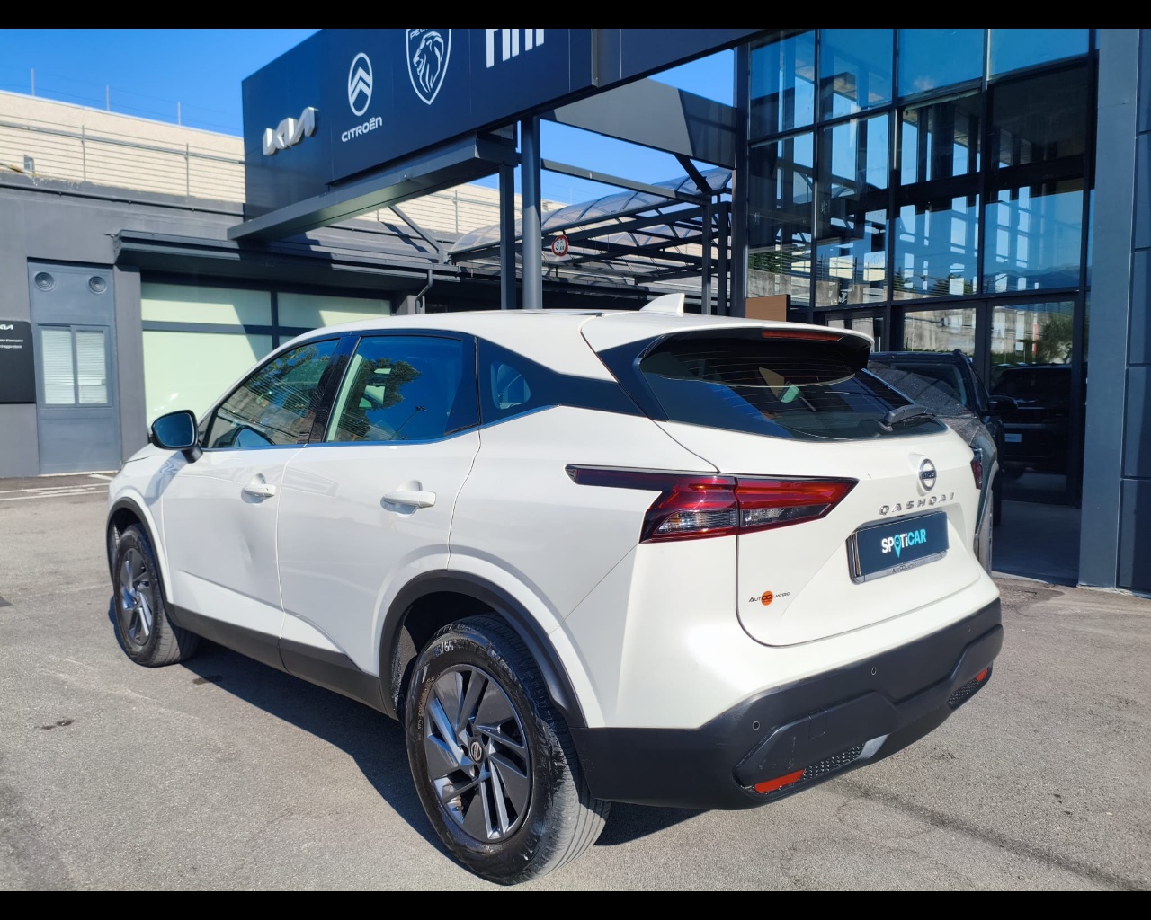 Foto NISSAN Qashqai 1.3 mhev Acenta 2wd 140cv