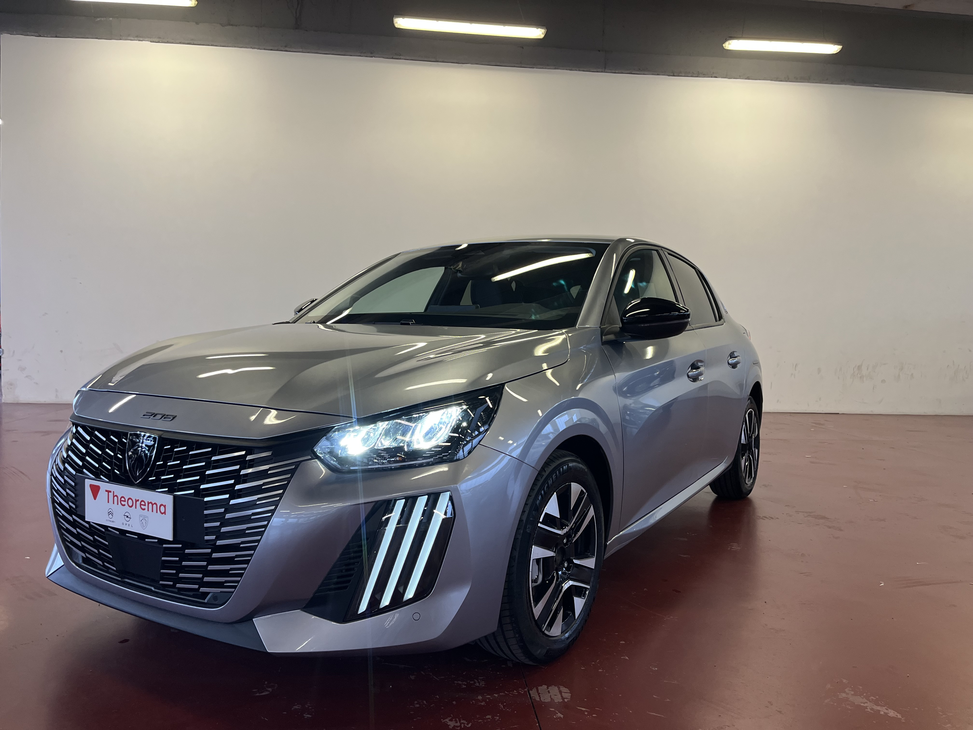 PEUGEOT 208 ALLURE PureTech 100 S&S