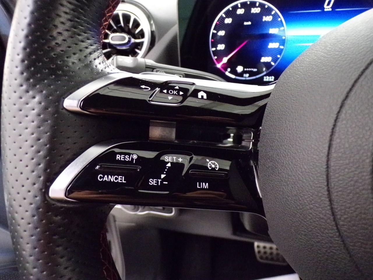 Mercedes GLA GLA 180 D AMG Line Advanced Plus 8G-DCT - 18