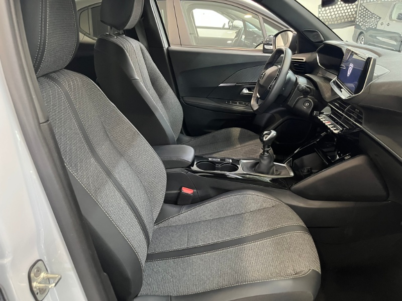 PEUGEOT – 2008 PureTech 100 S&S Allure