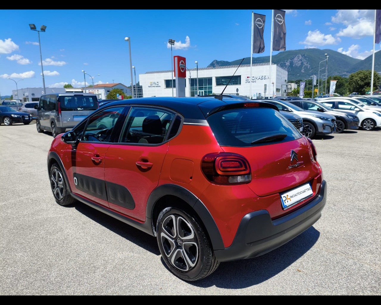 Foto CITROEN C3 1.2 puretech Shine 82cv