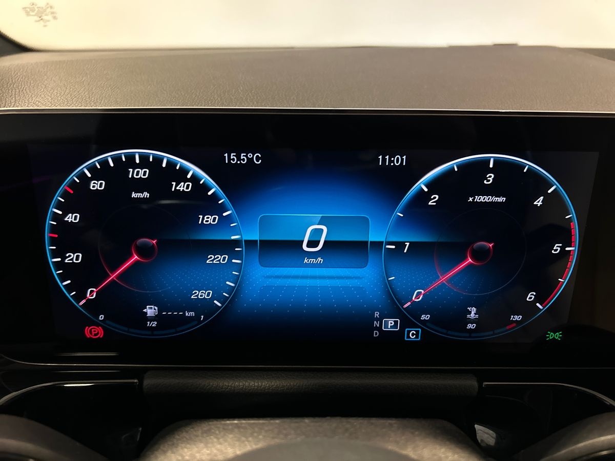 Mercedes GLA GLA 200 D Sport Plus 4Matic 8G-DCT - 13