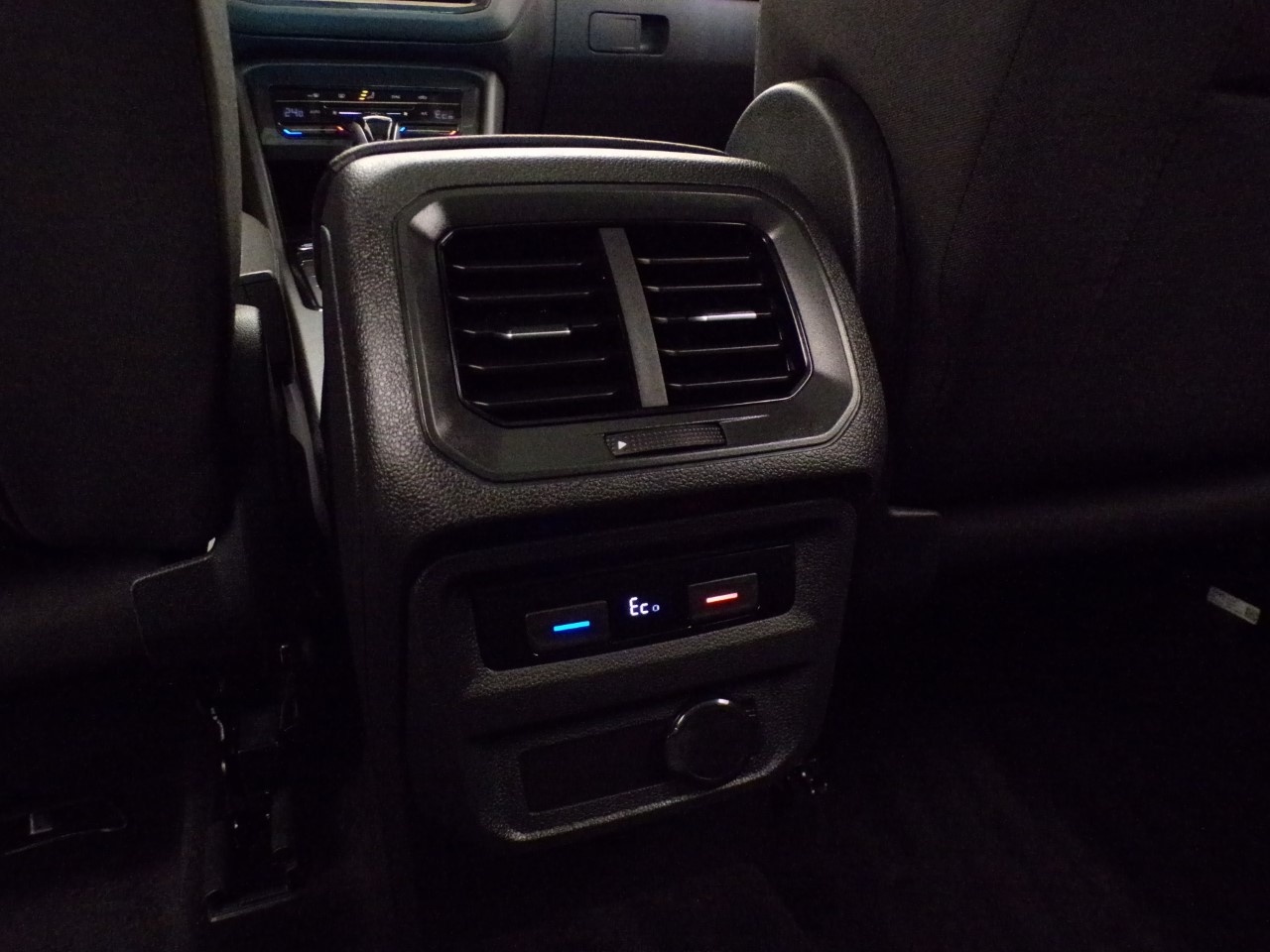 Volkswagen Tiguan Tiguan 1.4 TSI eHYBRID Life DSG - 17