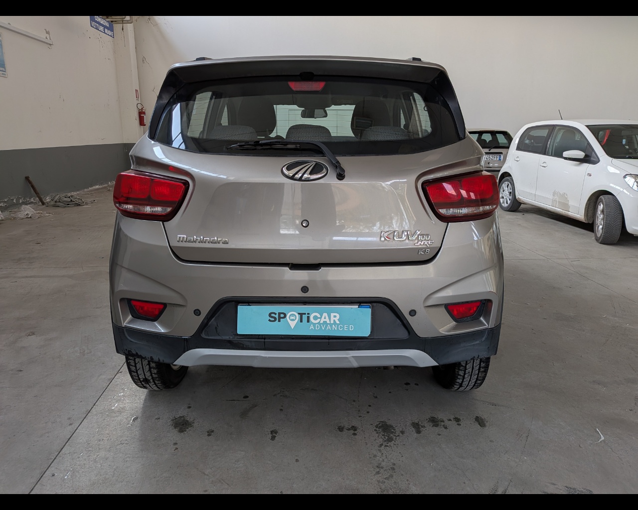 Foto MAHINDRA KUV100 1.2 K6+ m-bifuel