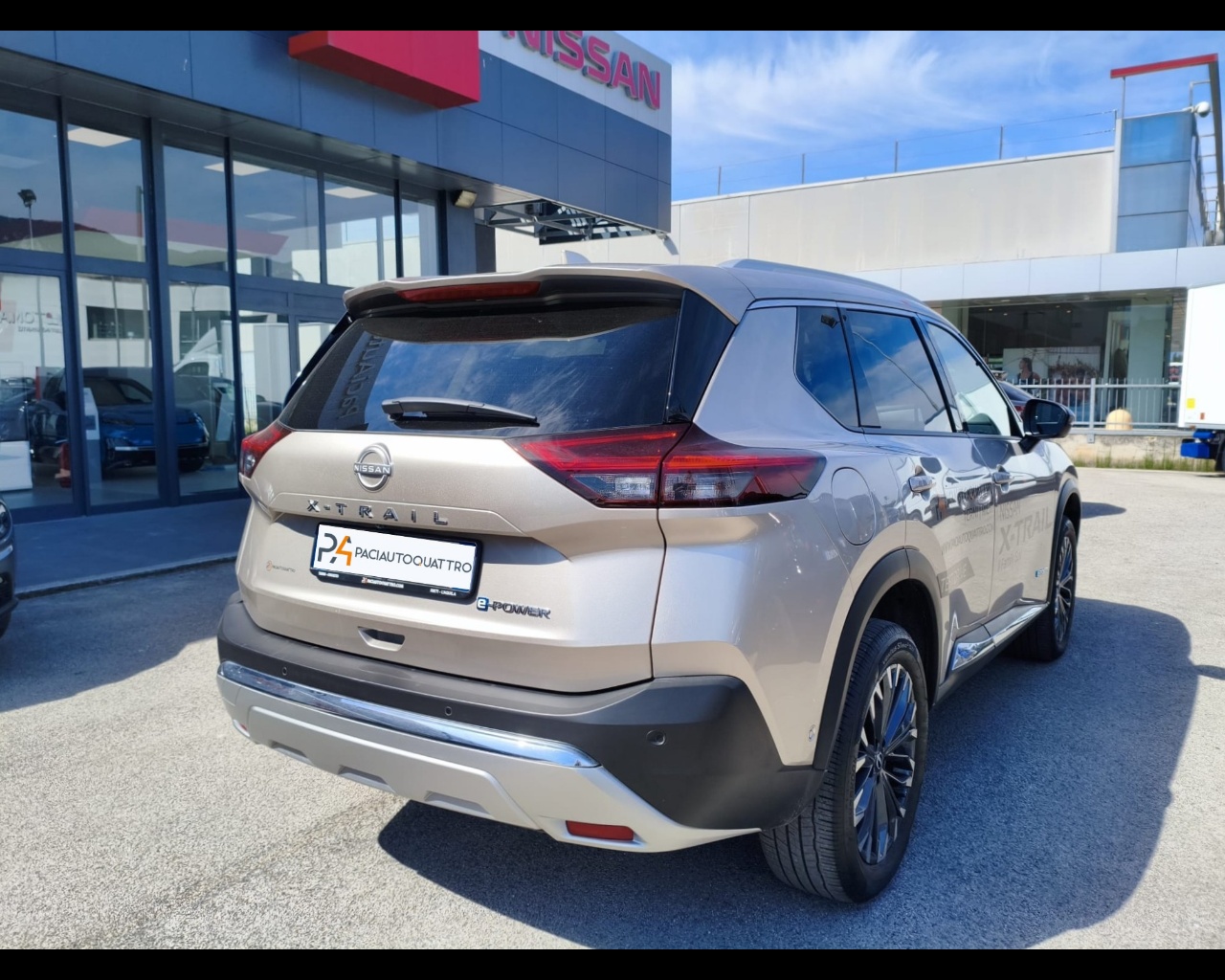 Foto NISSAN X-Trail 1.5 e-power Tekna 2wd auto