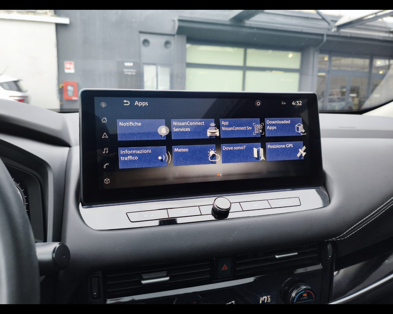 Foto NISSAN Qashqai 1.3 mhev N-Connecta 2wd 158cv xtronic