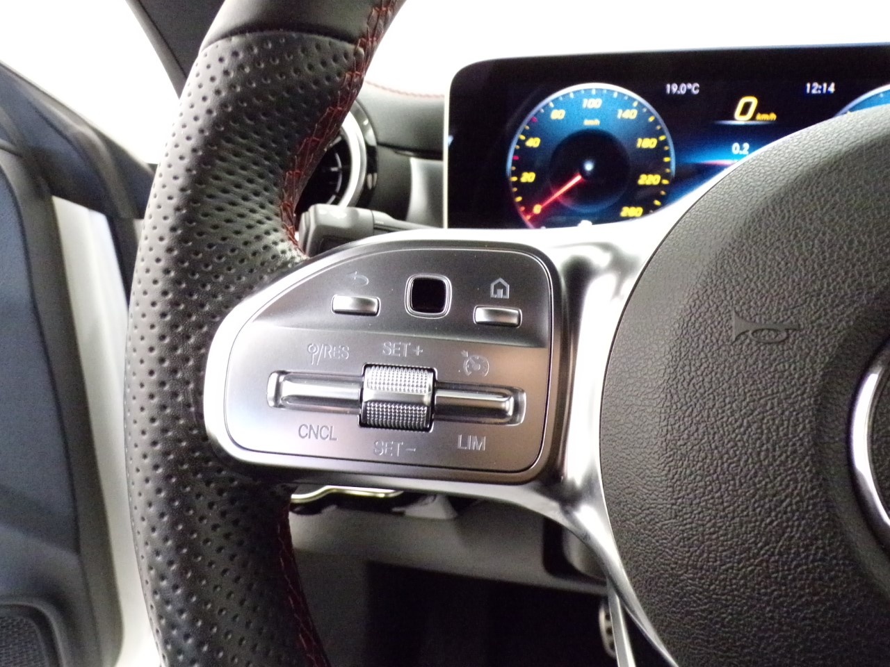 Mercedes CLA Shooting Brake CLA Shooting Brake 180 D Premium 7G-DCT - 16