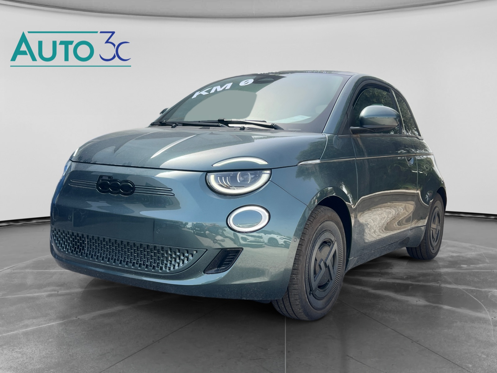 FIAT 500 Elettrica Giorgio Armani 320 Berlina