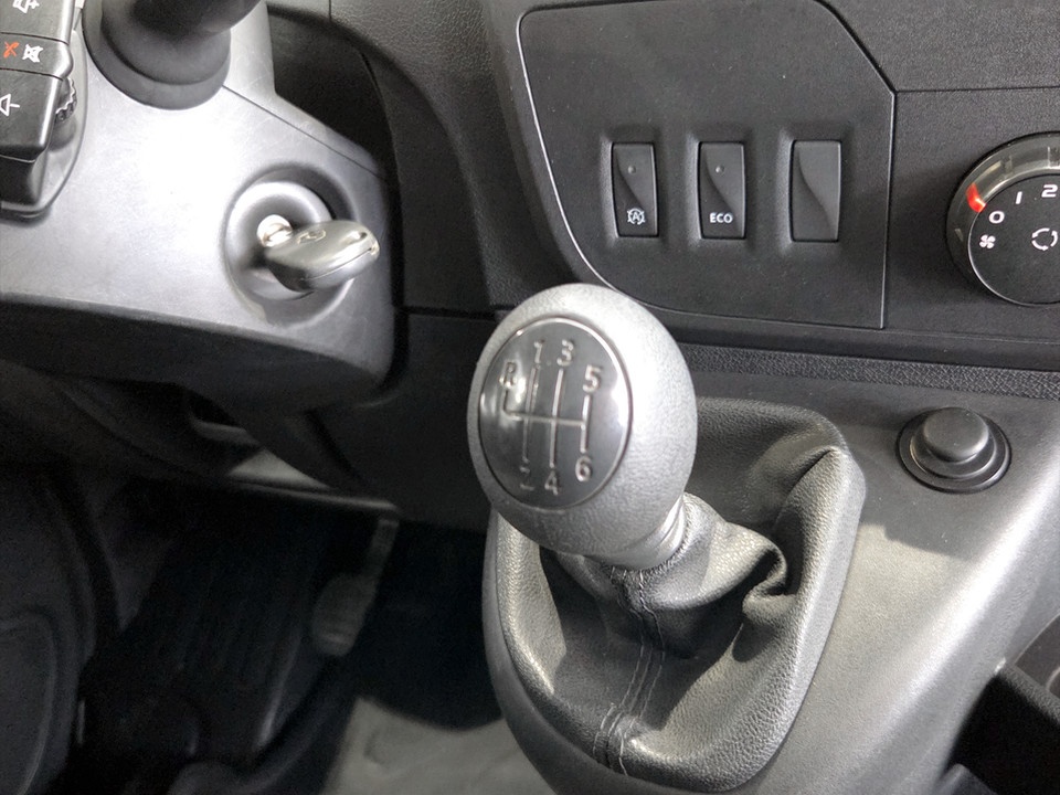 RENAULT TRUCKS Master master 35 2.3 dci 130cv FG L2H2 E6 Diesel usato - 14