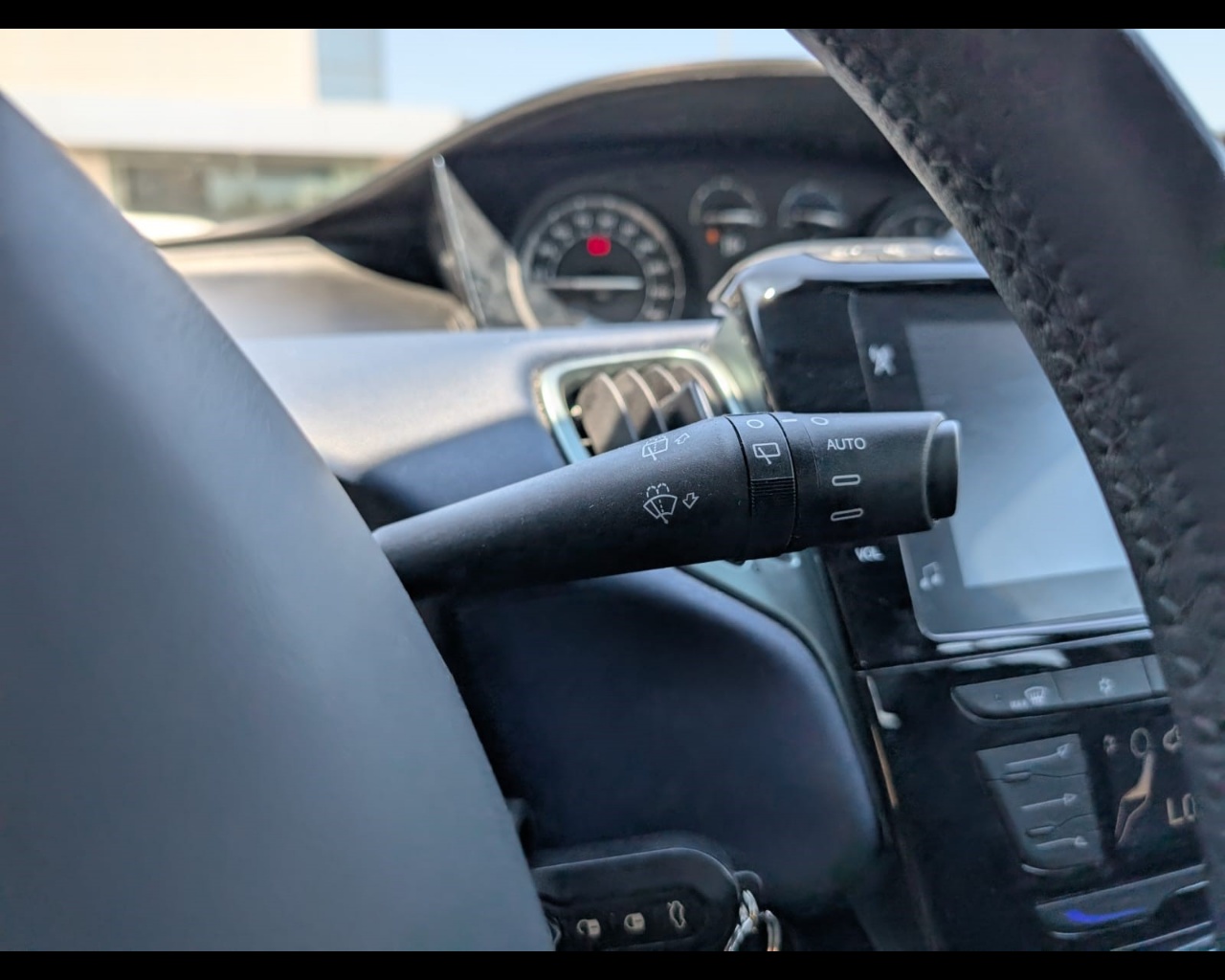 Foto LANCIA Ypsilon 1.0 firefly hybrid Platino s&s 70cv
