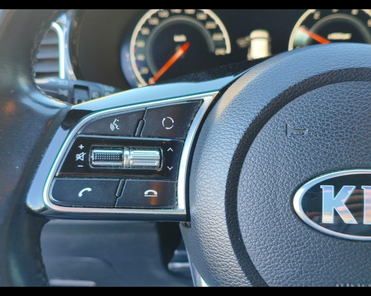 Foto KIA XCeed 1.0 t-gdi High Tech Gpl 117cv