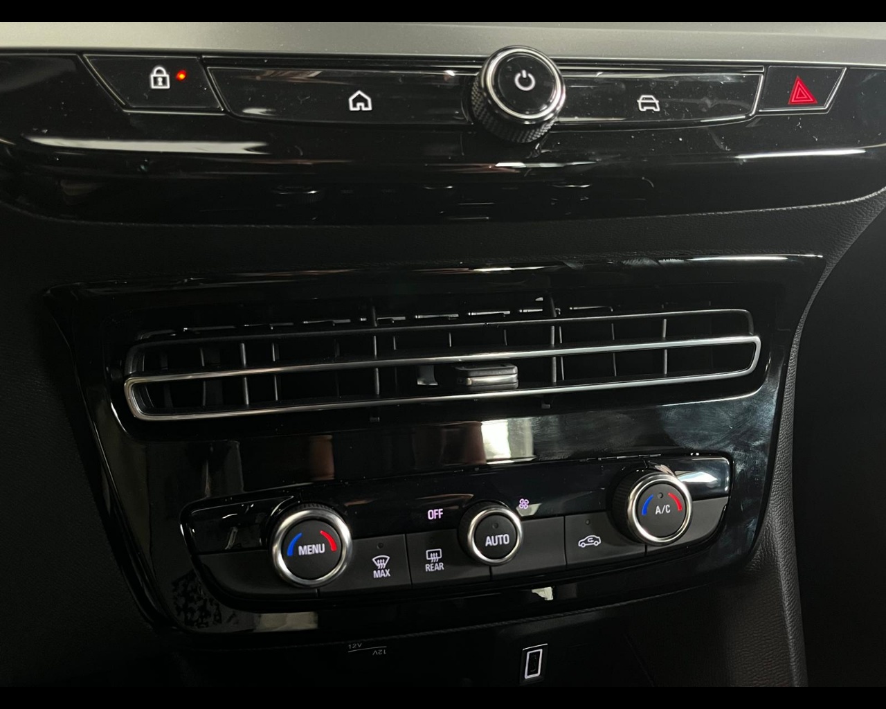 Foto OPEL Mokka Edition Benzina 136 CV (100 kW) Manuale