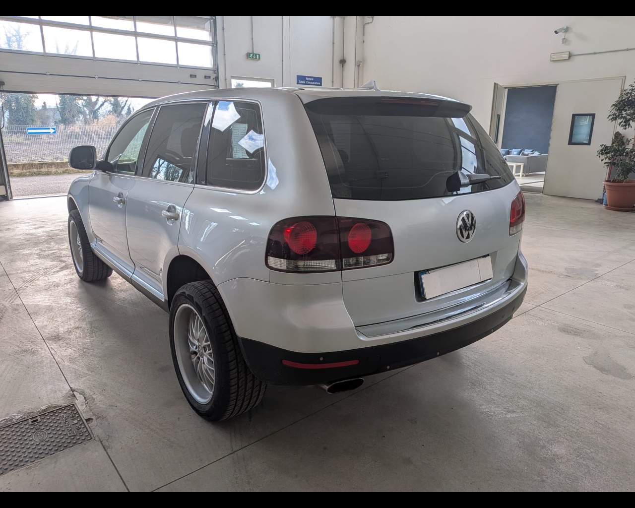 Foto VOLKSWAGEN Touareg 2.5 tdi R5 dpf FL