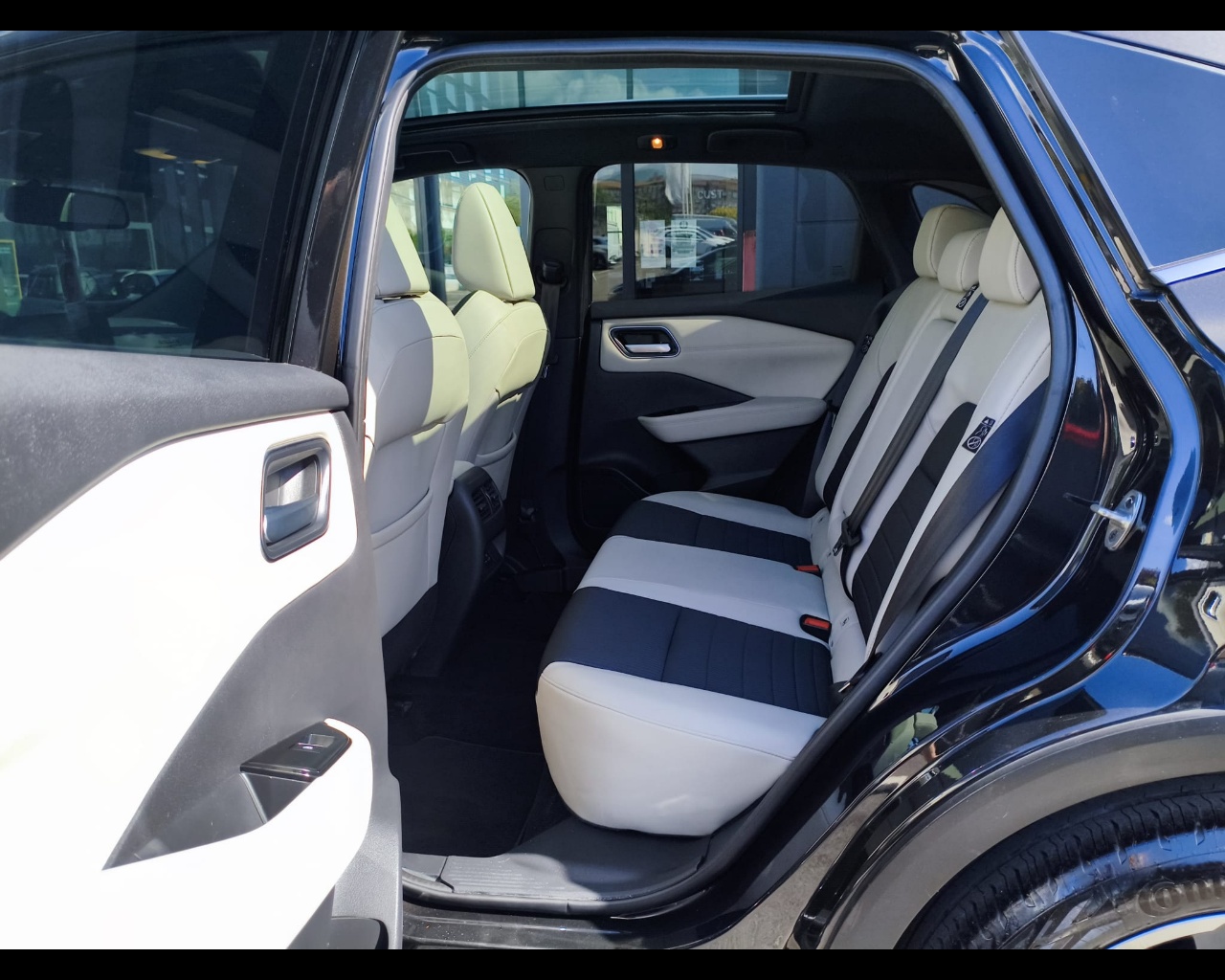 Foto NISSAN Qashqai 1.3 mhev Tekna 2wd 140cv