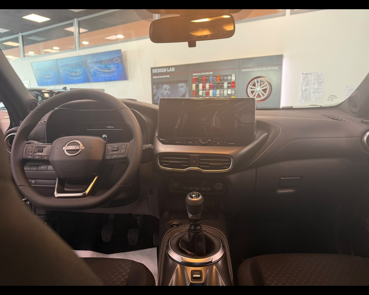 Foto NISSAN JUKE N-CONNECTA MT