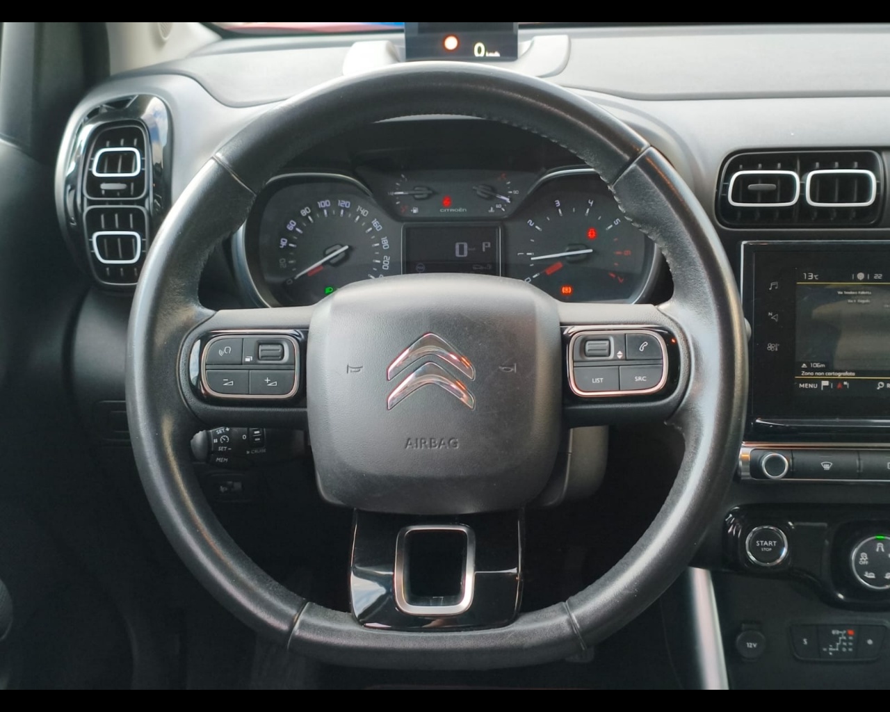 Foto CITROEN C3 Aircross 1.2 puretech Shine s&s 110cv eat6