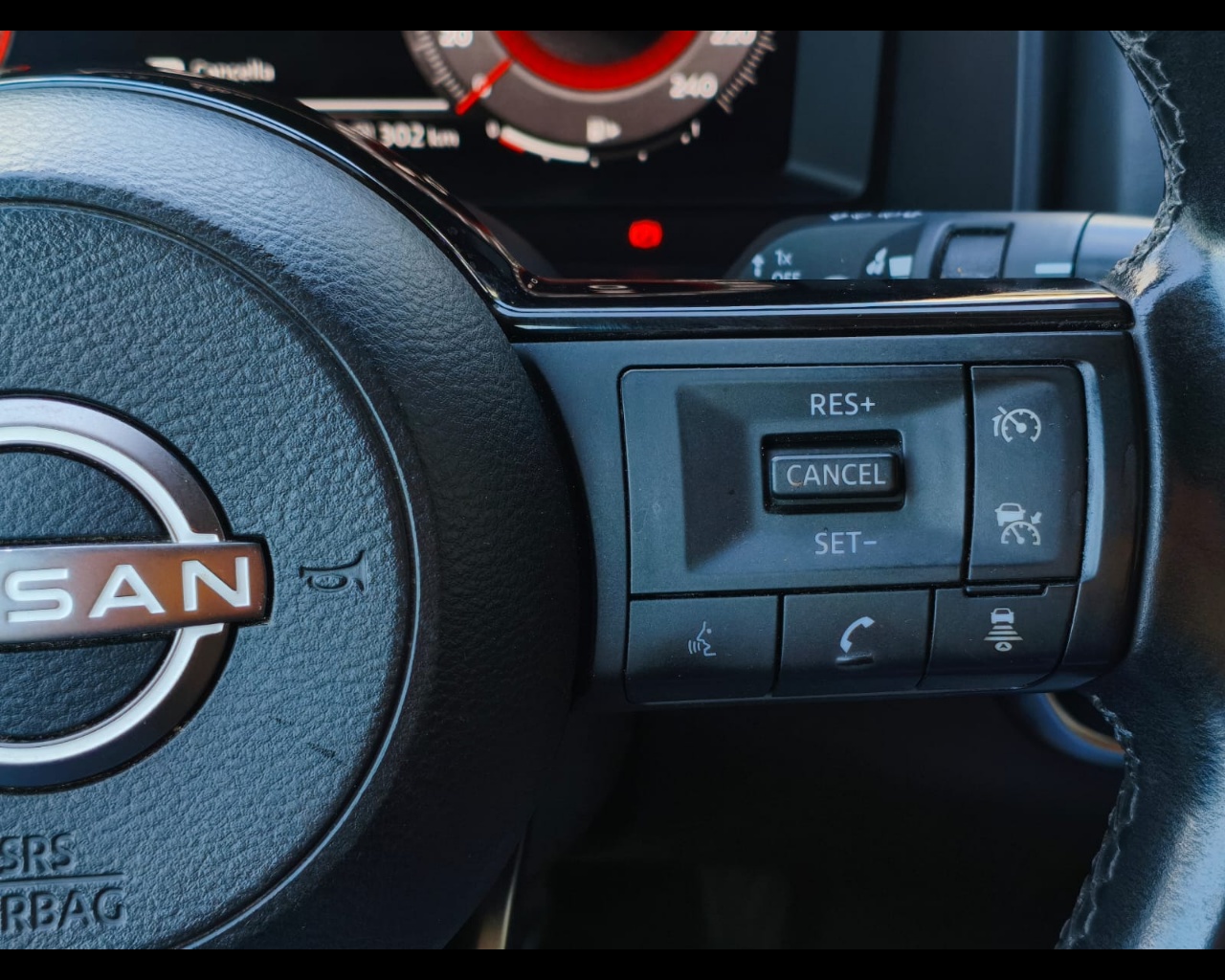 Foto NISSAN Qashqai 1.3 mhev N-Connecta 2wd 140cv
