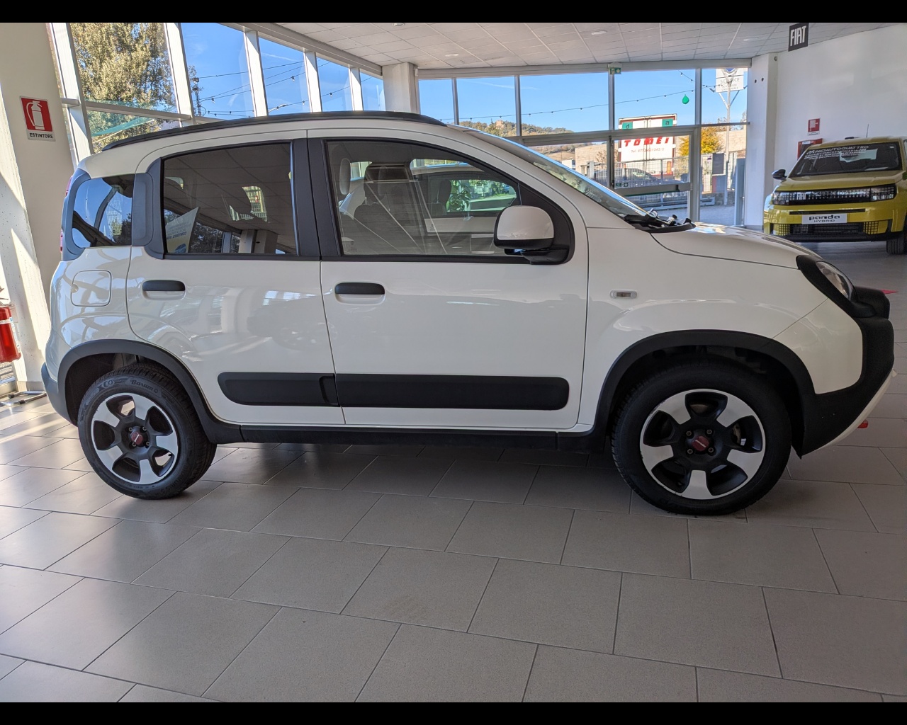 Foto FIAT Panda 1.0 firefly hybrid Cross s&s 70cv 5p.ti