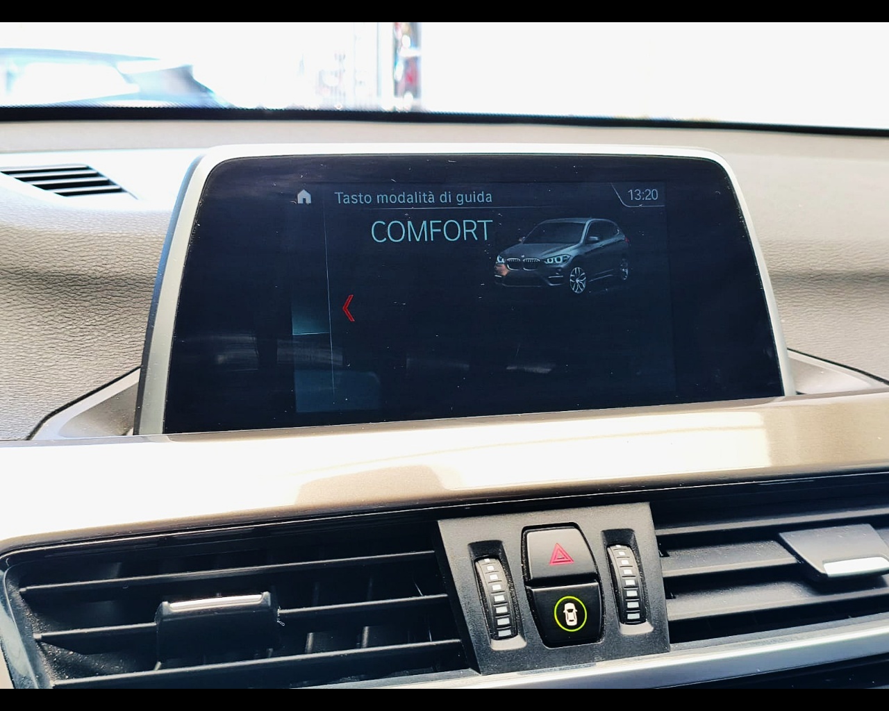 Foto BMW X1 sdrive18d xLine 