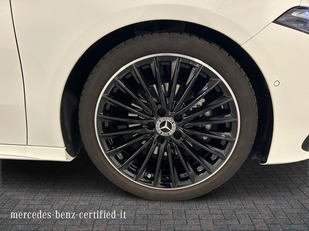Mercedes Classe A 180 Advanced Plus AMG Line 7G-DCT - 17