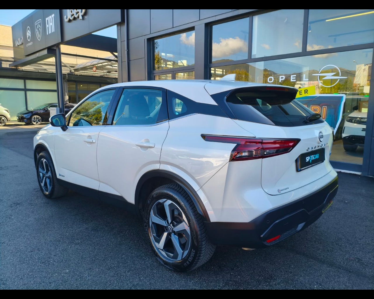 Foto NISSAN Qashqai 1.5 e-power Acenta 2wd