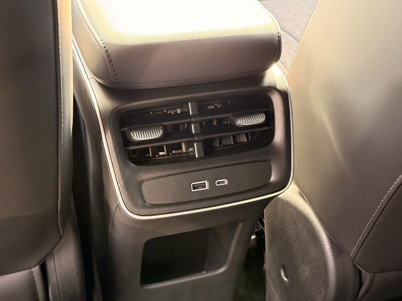 Lepas Lepas L8 L8 PHEV 1.5TGDI Essence - 10