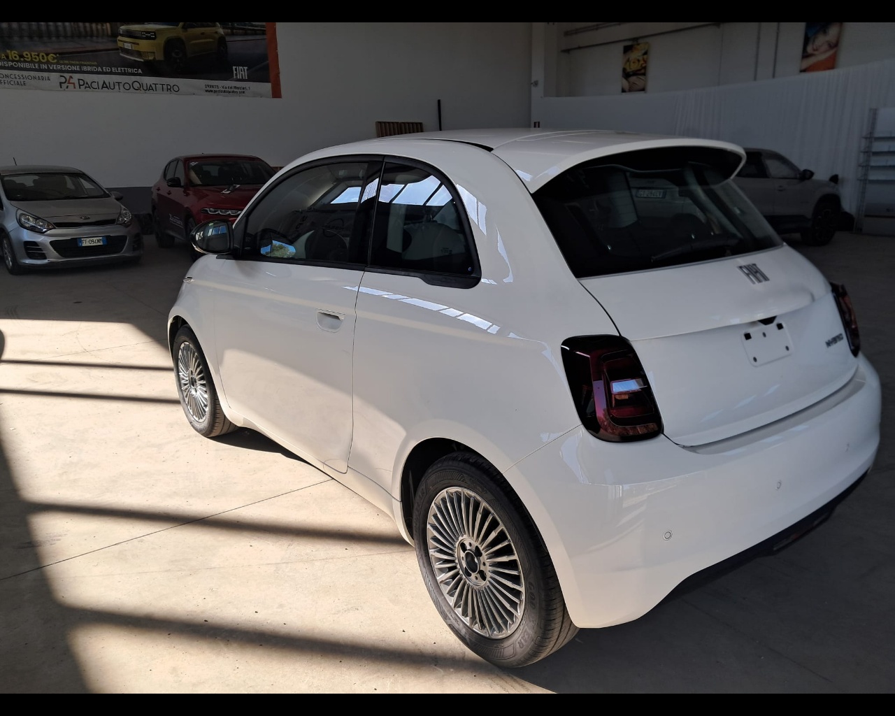 Foto FIAT 500 1.0 hybrid Icon