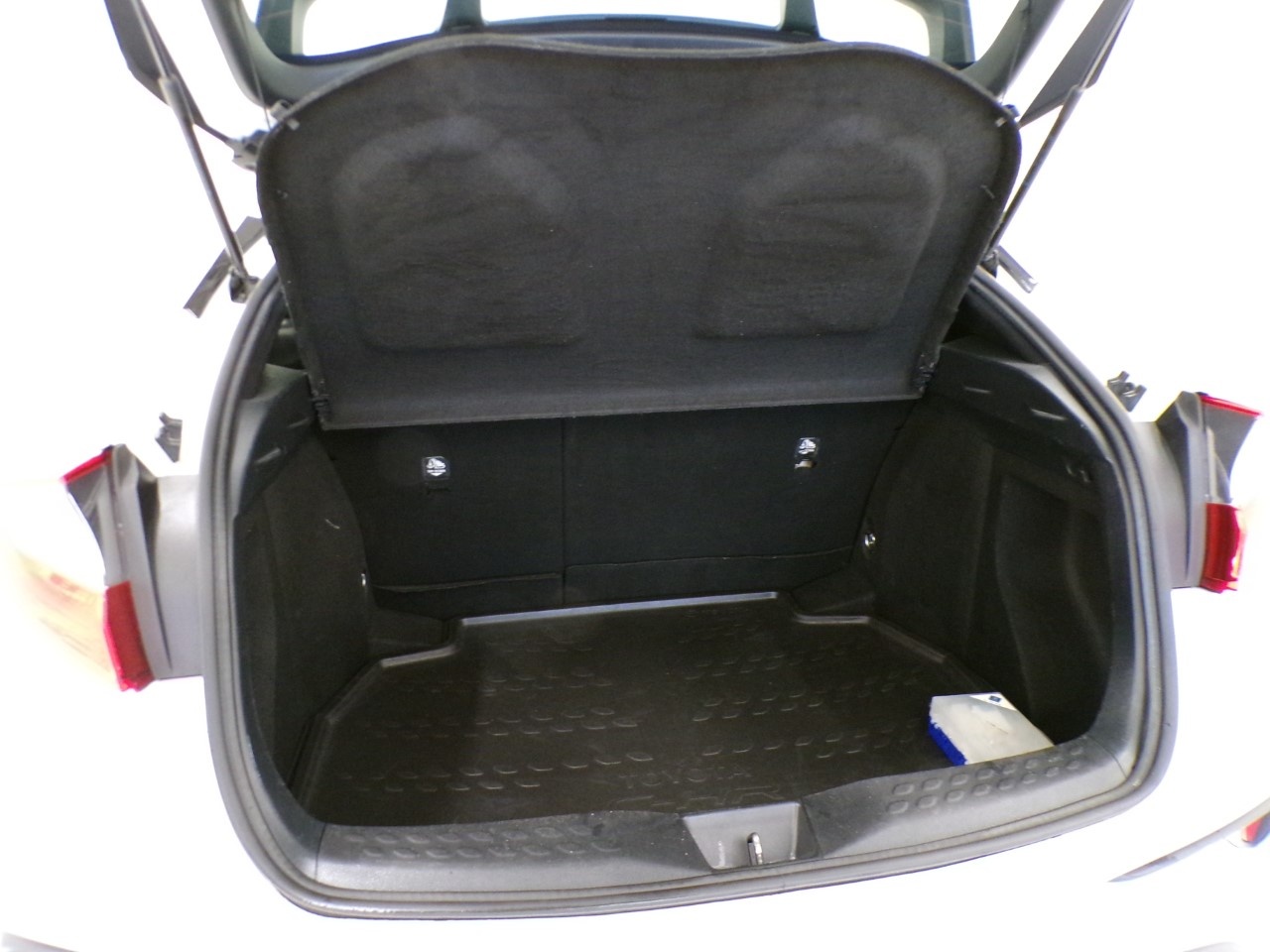 Toyota C-HR C-HR 5 Porte 1.8 Hybrid Active 2WD E-CVT - 9