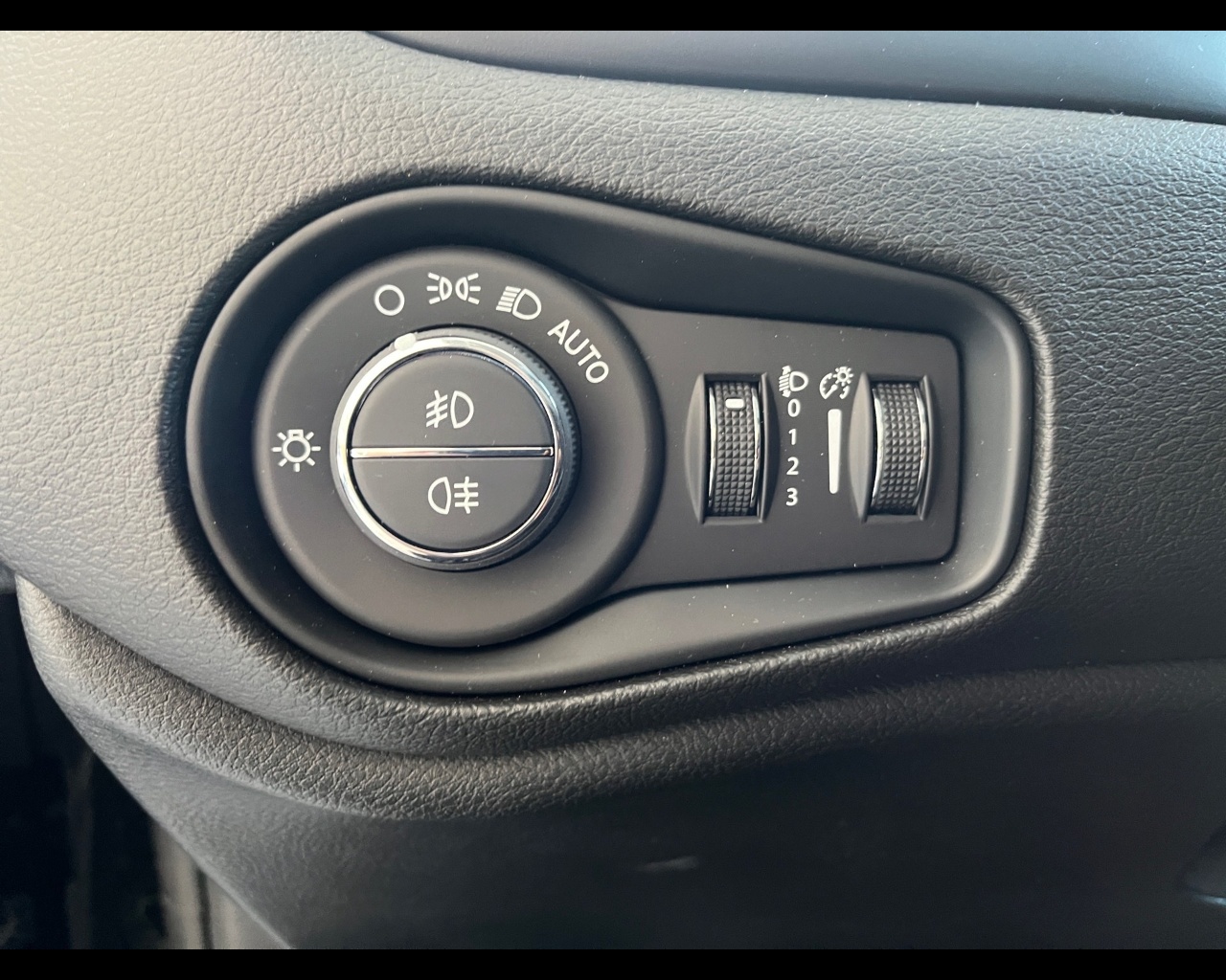 Jeep Renegade Nuovo Ibrido benzina Renegade Verona