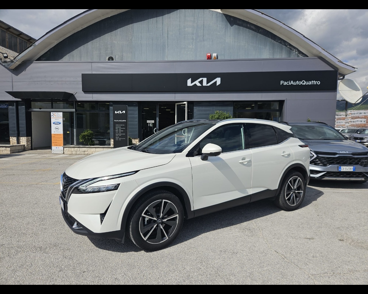 NISSAN Qashqai 1.3 mhev Tekna 2wd 140cv Usata