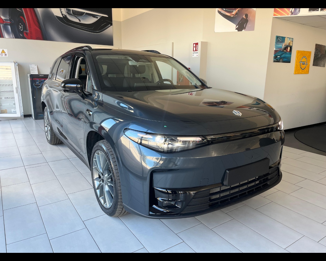 Foto LEAPMOTOR C10 REEV DESIGN