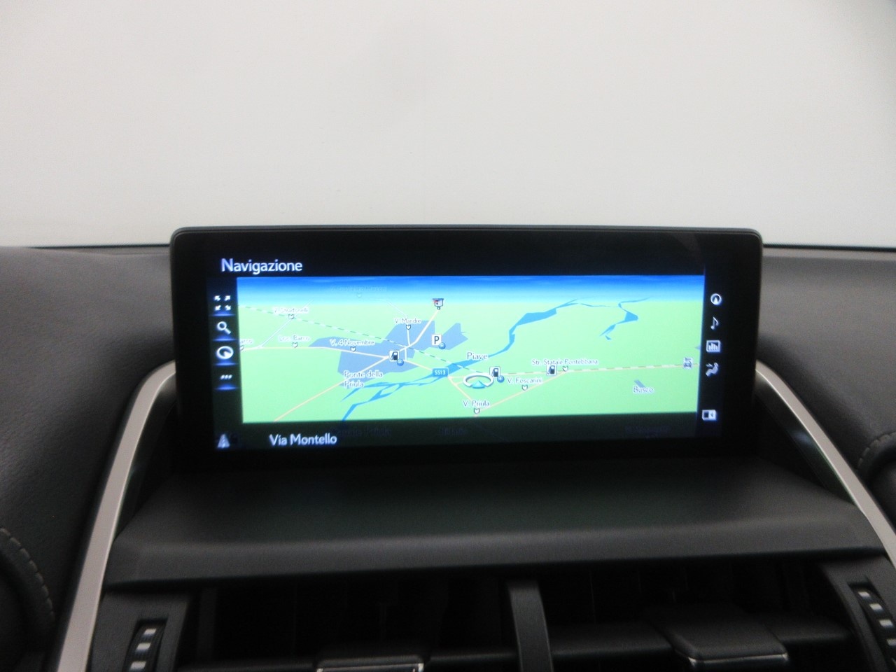 Lexus NX NX 300 2.5 Hybrid Executive 4WD CVT - 16