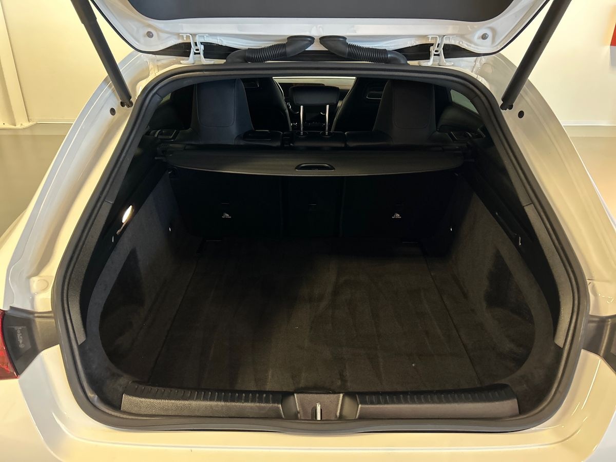 Mercedes  CLA Shooting Brake 200 D AMG Line Advanced Plus 8G-DCT - 8