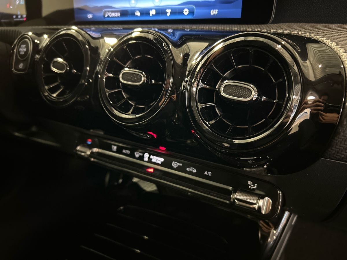 Mercedes  Classe A 180 D Advanced Speedshift DCT AMG 8G - 14