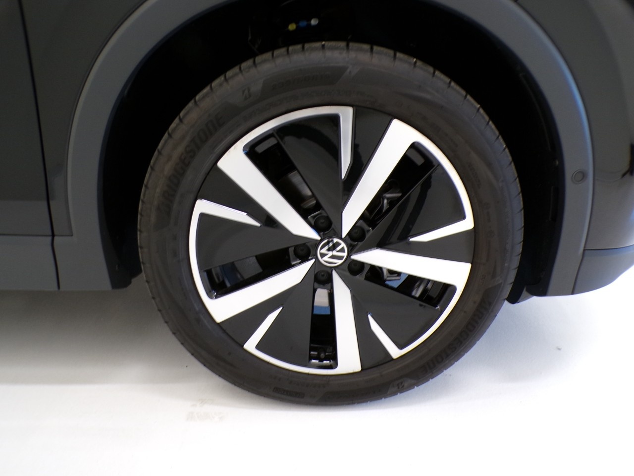 Volkswagen  Tiguan 1.5 etsi R-Line Plus 150cv dsg - 4