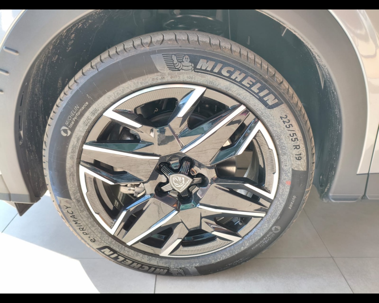 Foto PEUGEOT 5008 1.2 hybrid GT 136cv e-dcs6
