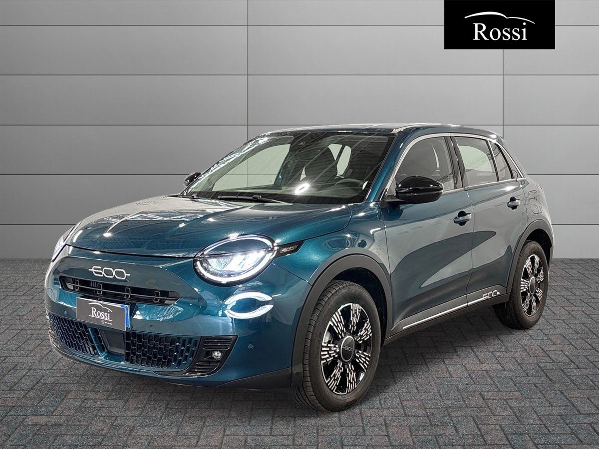 600 IV 2023 – 600 1.2 hybrid Pop 145cv auto