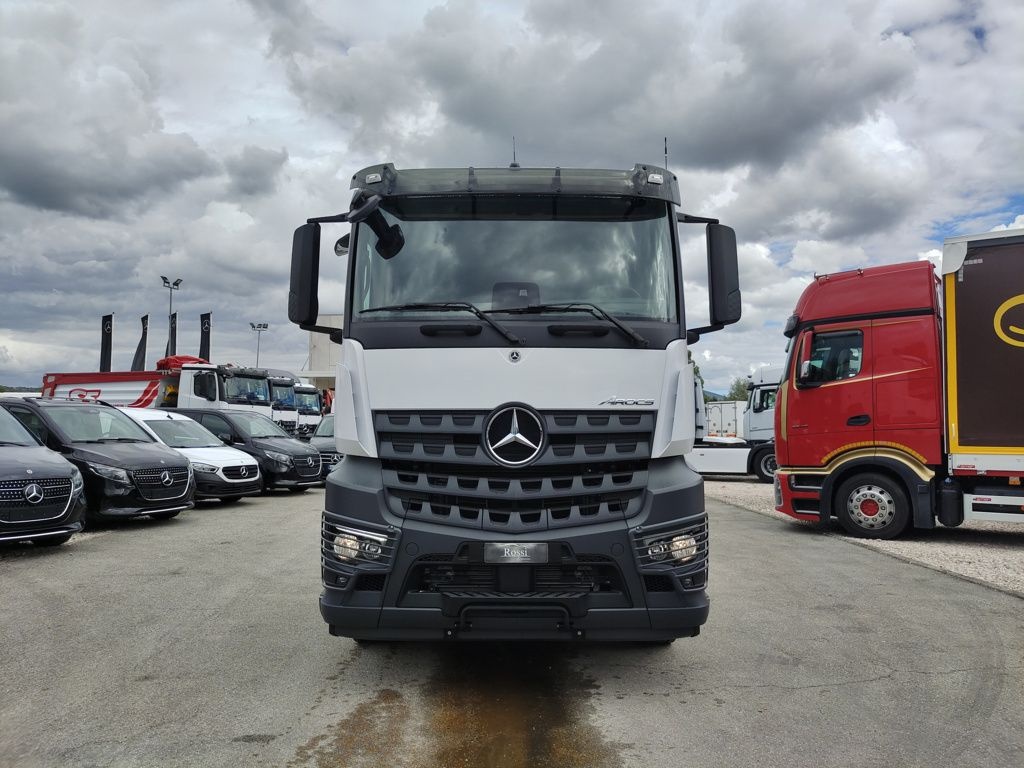 Mercedes-Benz Arocs  2551 L 6×2