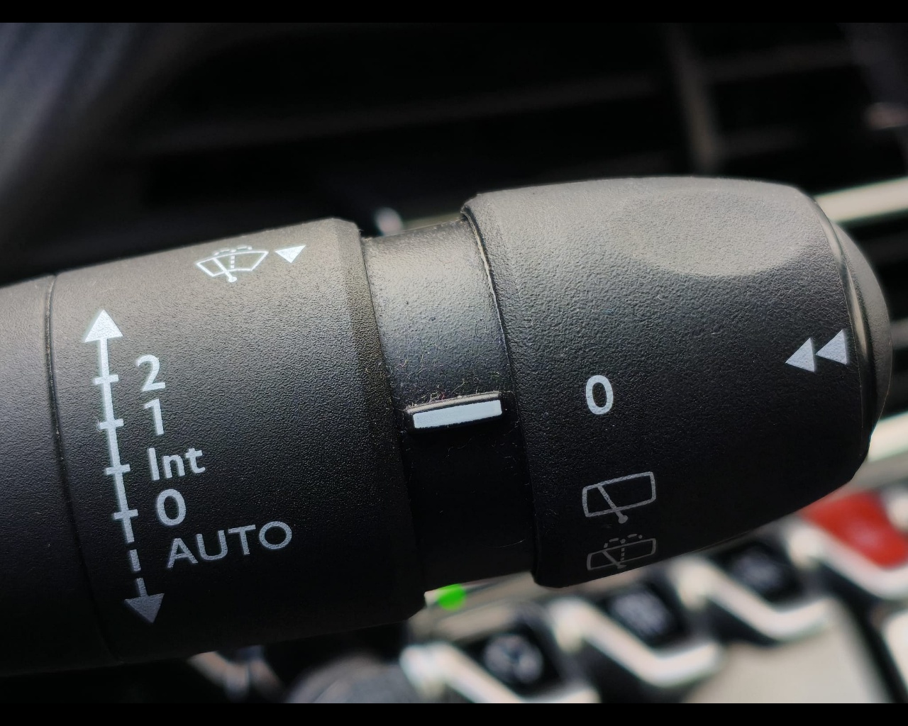 Foto PEUGEOT 2008 1.2 puretech Allure s&s 100cv