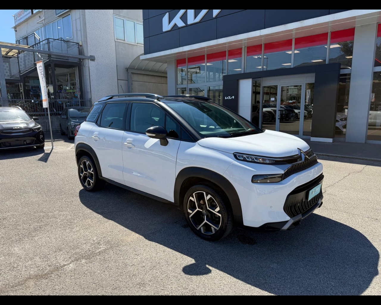 Foto CITROEN C3 Aircross 1.2 puretech Shine Pack s&s 110cv