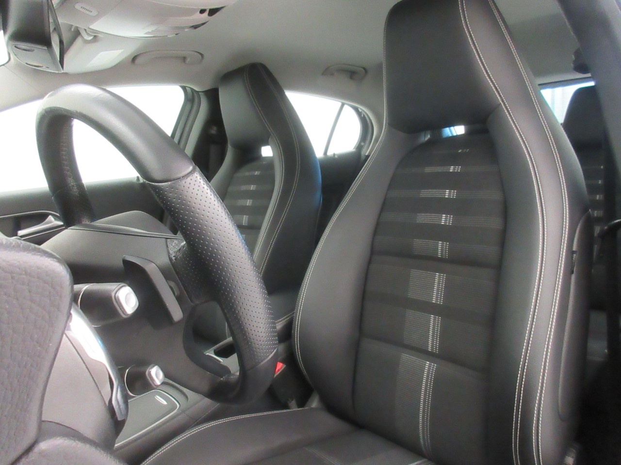 Mercedes GLA GLA 180 Sport 7G-DCT - 14