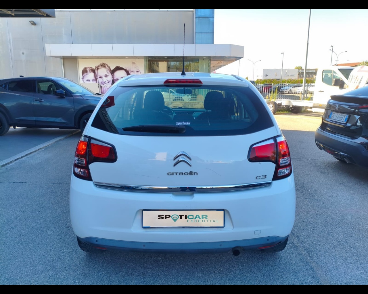 Foto CITROEN C3 1.2 puretech (vti) Exclusive 82cv FL