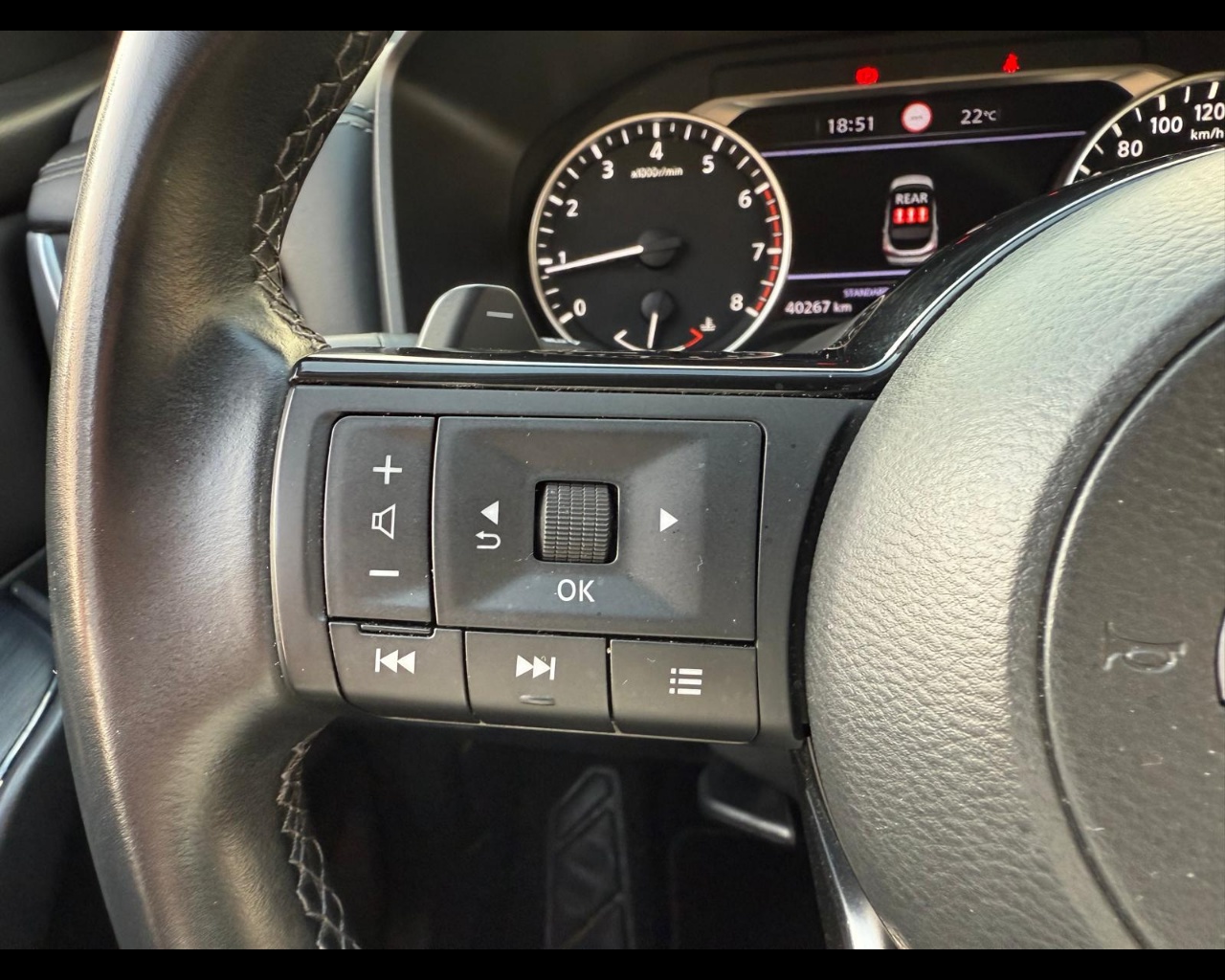 Foto NISSAN Qashqai 1.3 mhev Business 2wd 158cv xtronic